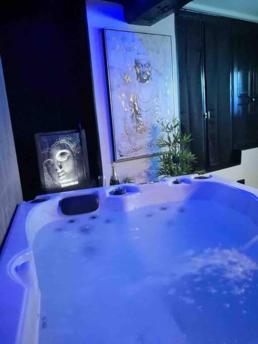 Loveroom La Parenthese D 'Auxerre Kültér fotó
